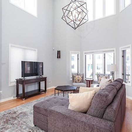 Eclectic Stylish And Cozy Milwaukee Unit Villa Екстериор снимка