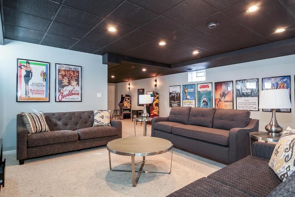 Eclectic Stylish And Cozy Milwaukee Unit Villa Екстериор снимка