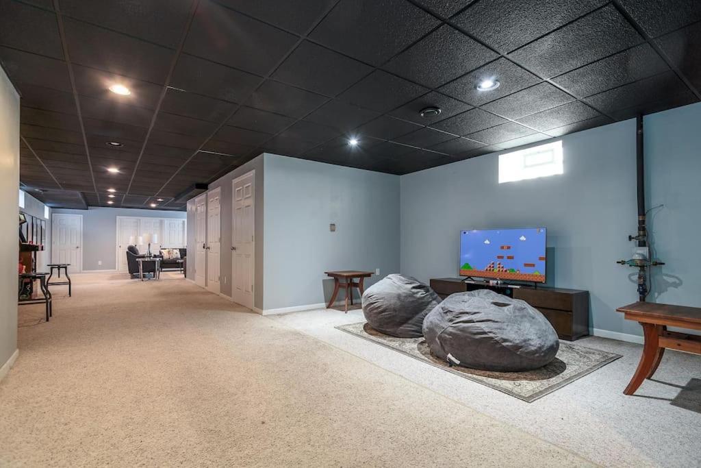 Eclectic Stylish And Cozy Milwaukee Unit Villa Екстериор снимка